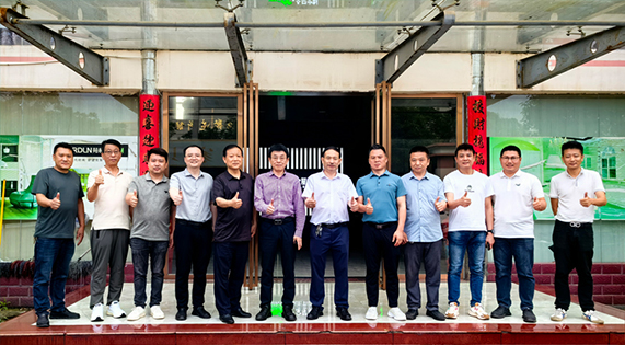 【綠色領航·智慧交融】華洲木業(yè)董事長率團深訪鐘氏木業(yè)，共譜江西綠色發(fā)展新篇章